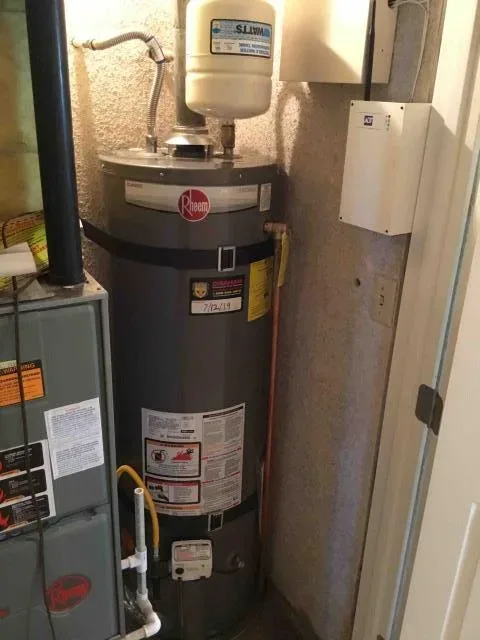Water heater with expansion tank by Graham Plumbing