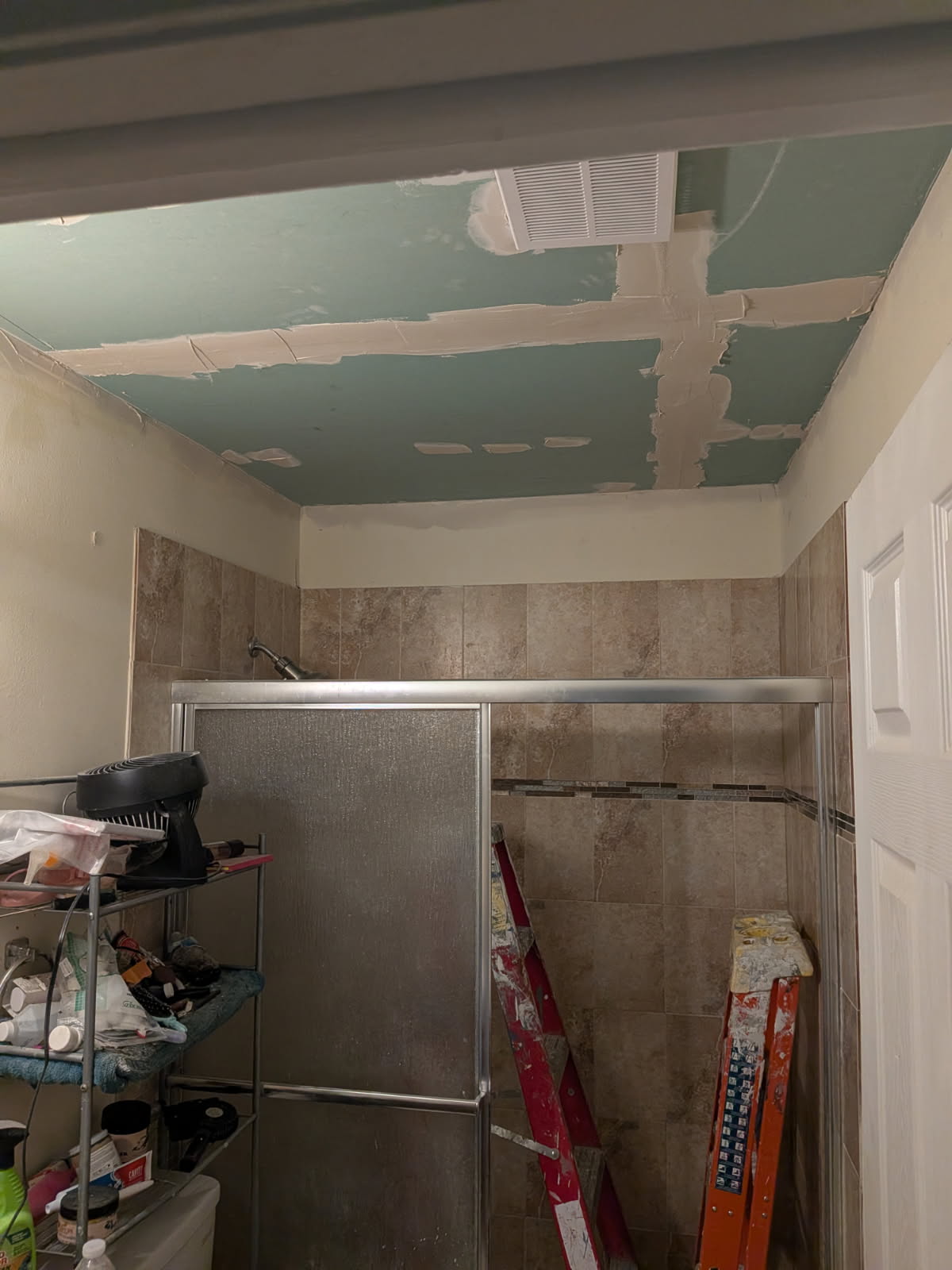 Can lights installed in a living room and dining room in West Chicago