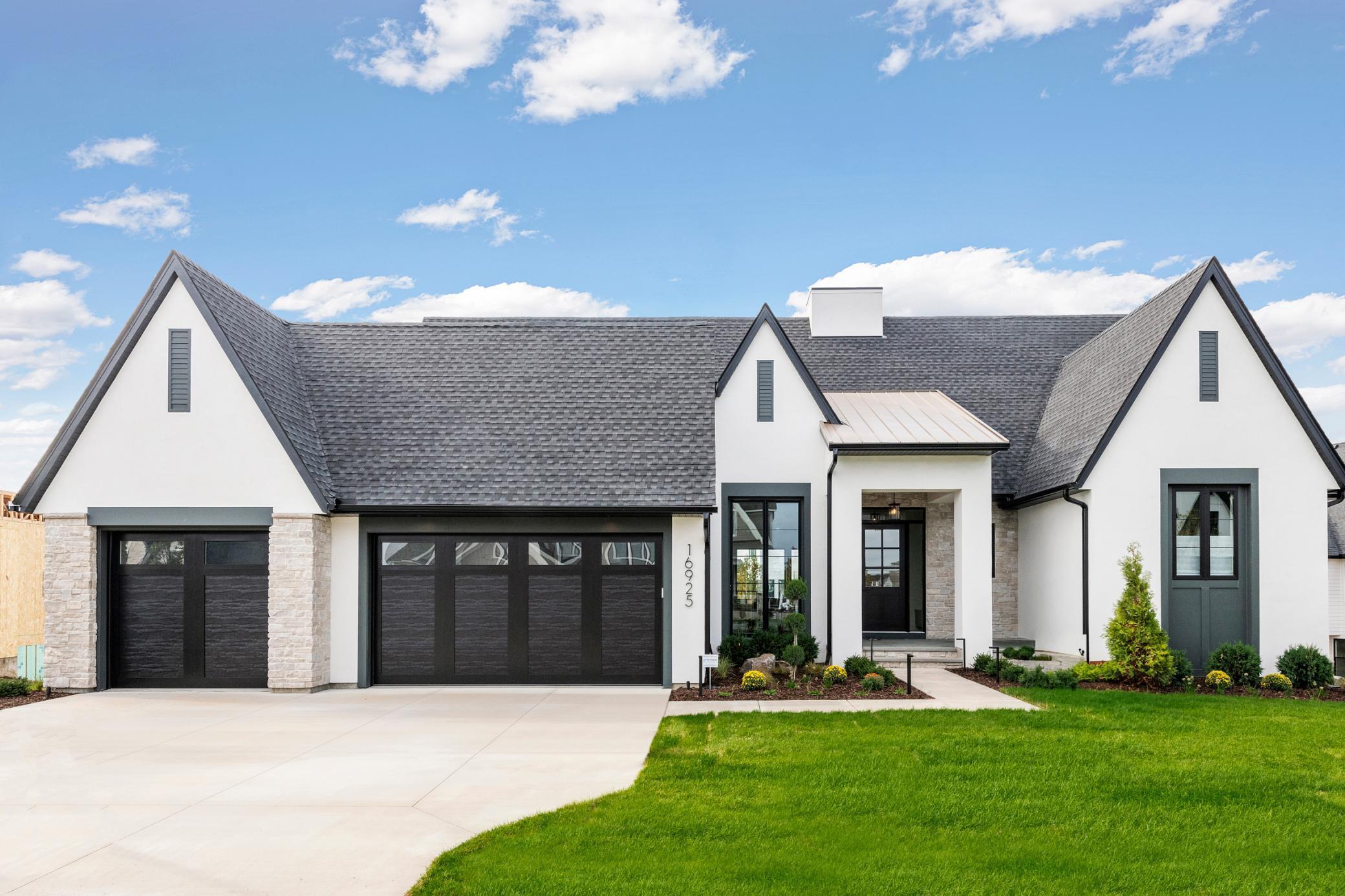 16925 46th Avenue N, Plymouth, MN 55446