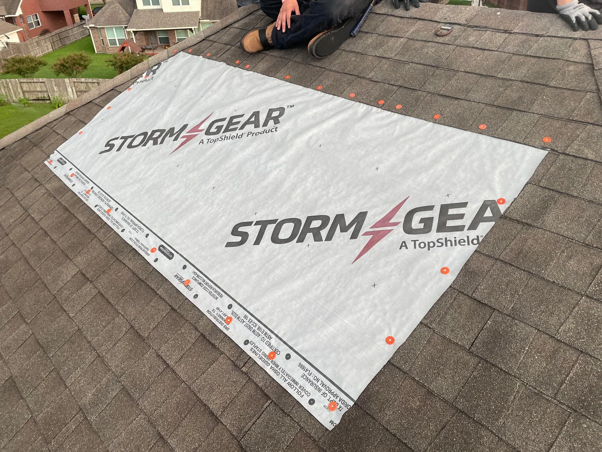 Guy TX Gets a Roofing Contractor That Shows Up
