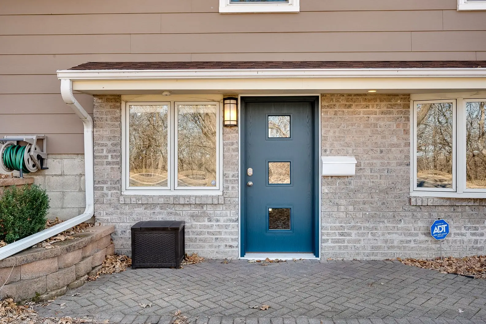 Entry Doors in Minnesota, Built to Last 30+ Years