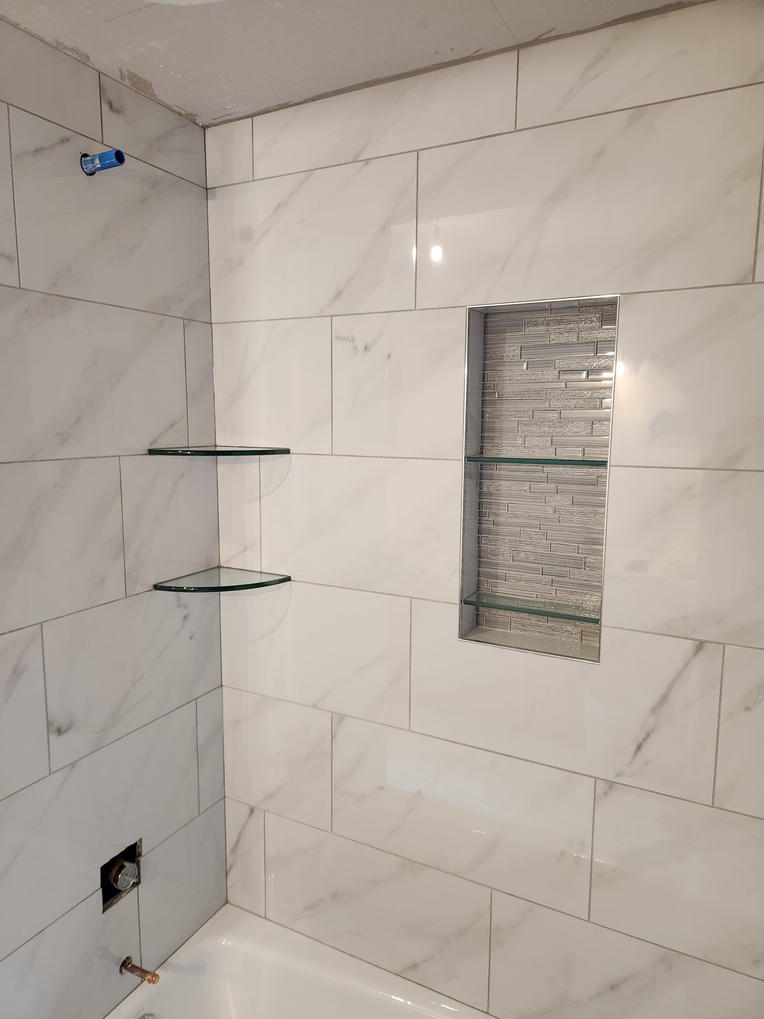Hampshire Ave, Tile Bathroom, Golden Valley, MN